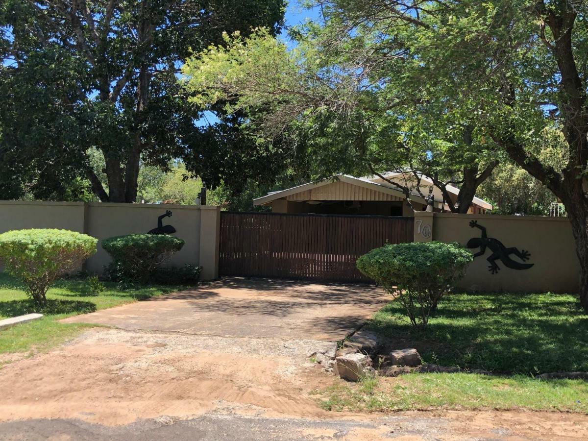 Gecko Cottages Hectorspruit ภายนอก รูปภาพ